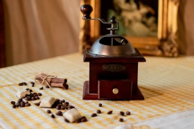 Ручная кофемолка: дань уважения технологиям прошлого или лучший способ дробления кофе?