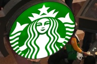 Сотрудники Starbucks подали в суд из-за нового дресс-кода компании