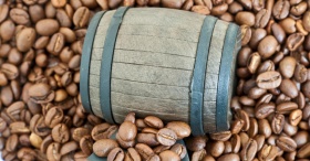 Кофе бочковой выдержки «Barrel-Aged Coffee»: полное руководство по вкусам и типам