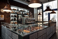 Как оформить витрину и прилавок кофейни, чтобы продавать больше