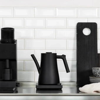 Чайник электрический Varia AURA 1.5 л с PID-контроллером с точной настройкой температуры, черный