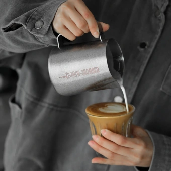 Питчер для молока MHW-3BOMBER Milk Frothing Pitcher 3.0 Silver Spot, 600 мл – профессиональный питчер для латте-арта из нержавеющей стали SUS304, P3015SS
