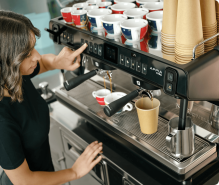 Nuova Simonelli — история, технологии и полный гид по выбору профессиональных кофемашин