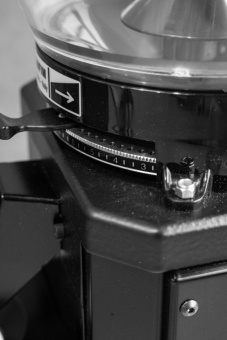 Кофемолка для эспрессо XLVI M1 - 75800, жернова 75 мм, 800 обмин (7)