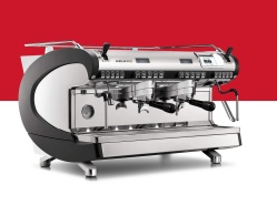 Aurelia Wave: Технологическая эволюция и инженерная философия Nuova Simonelli