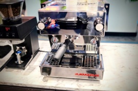 La Marzocco и Acaia запускают Brew-By-Weight весы для Linea Mini