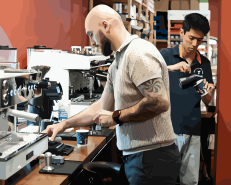 Как персонал должен работать с профессиональной кофемашиной