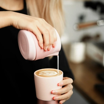 Питчер для молока MHW-3BOMBER GT Milk Pitcher Handleless 400 мл Pink – профессиональный питчер без ручки для латте-арт и идеальной микропены P6514P