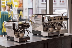 Кофемолка La Marzocco Swan: Экспертный отчет о характеристиках и технологических инновациях