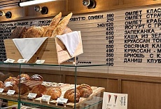 Витрина и прилавок кофейни. Как оформить чтобы продавать больше