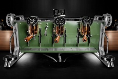 Профессиональная Кофемашина XLVI Volante 55: Скорость, Контроль и Итальянский Характер