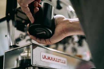 Smart Pour™ Precision Frothing Pitcher 7