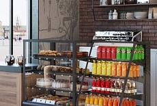 Витрина и прилавок кофейни. Как оформить чтобы продавать больше